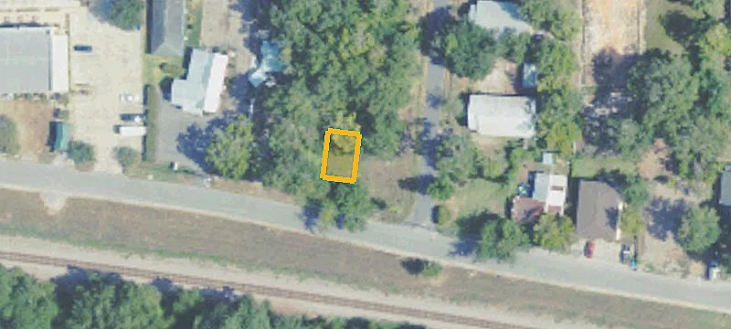 Commercial Lot in Ocean Springs