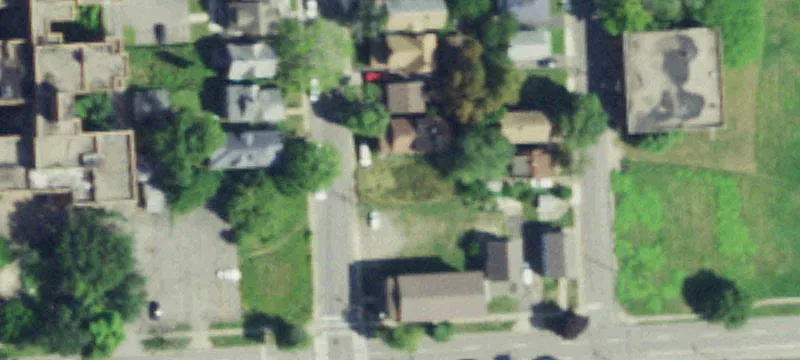 Vacant Commercial Lot Near Park