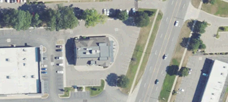 Retail Space in Busy Center