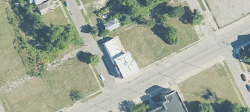Mixed-Use Building Near Grosse Pointe