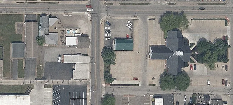 Downtown Salem Commercial Corner Property
