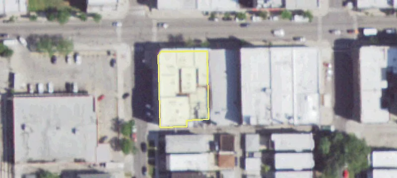 Prime Albany Park Storefront Location