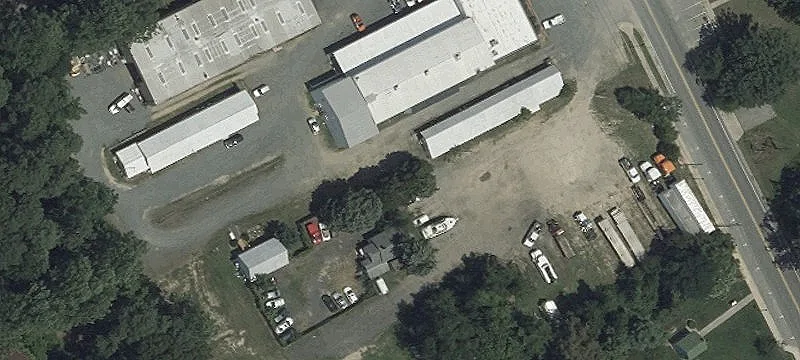 Versatile Commercial Space in St. Leonard