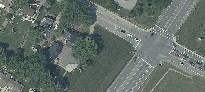 Mixed-Use Property on Route 27
