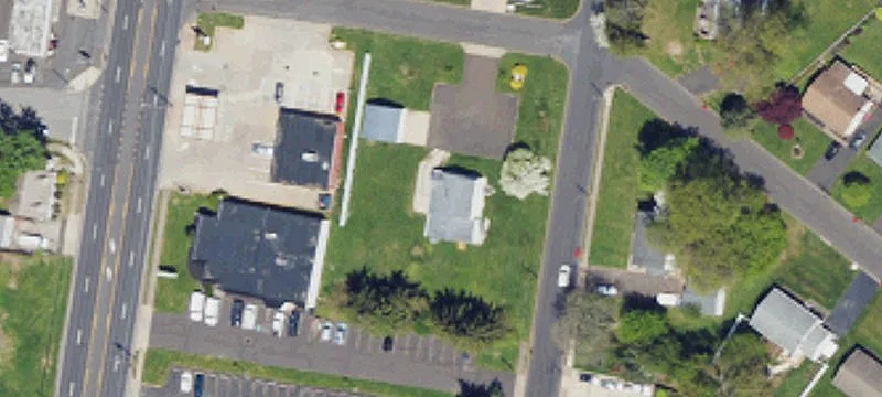 Warminster Mixed-Use Building For Rent