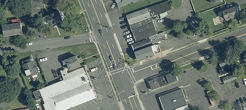 Versatile Commercial Building in Ewing