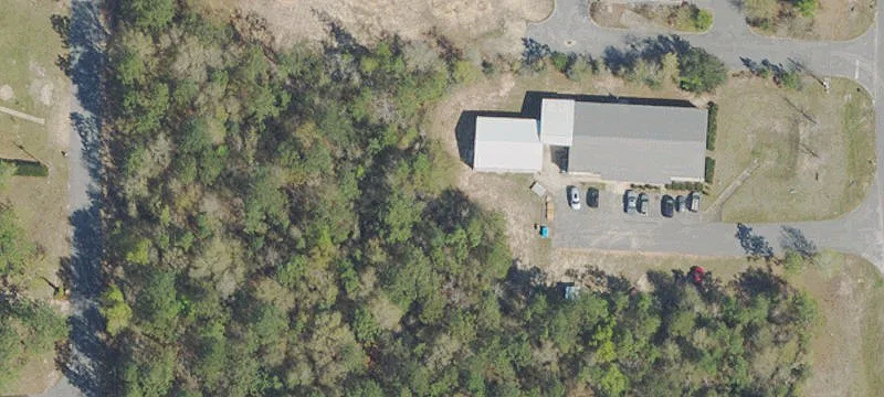 Crestview Warehouse on Large Lot