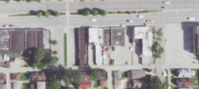 Versatile Commercial Space in Chicago