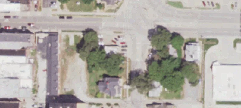 Renovated Commercial Property in Macomb