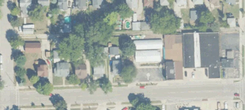 Versatile Multi-Tenant Building For Sale