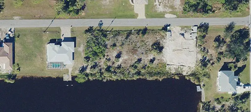 Waterfront Double Canal Lot