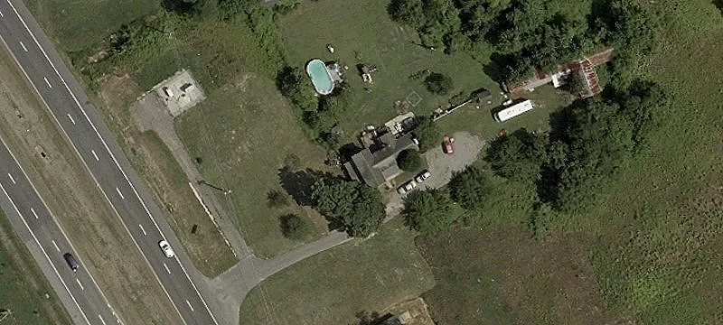 25 Acres Near DE Turf