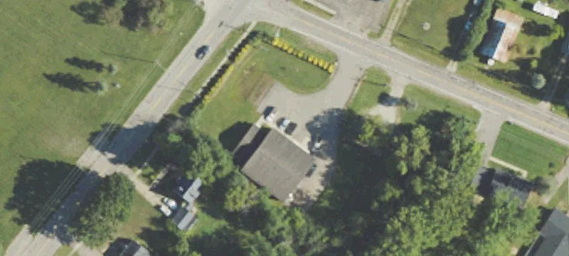 Spacious Manufacturing/Warehouse Building For Sale