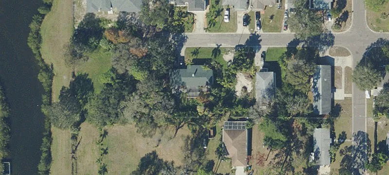 Three Buildable Lots in St. Petersburg