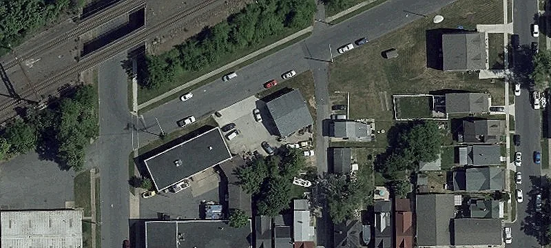 Auto Shop with Taxi Business