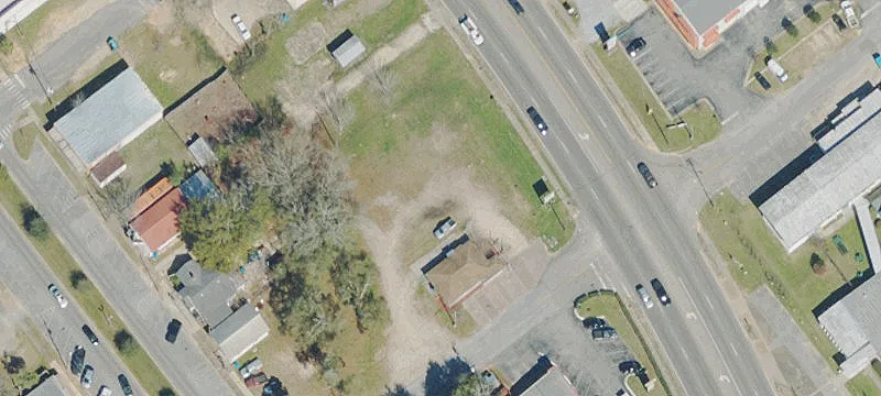 Retail Property on South Hwy 85