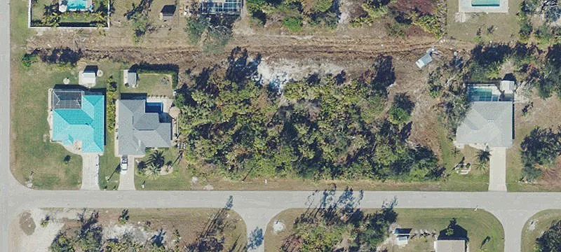 Residential Lot in East Englewood