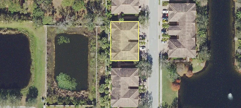 First-Floor End Unit Townhome