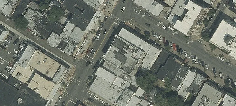 Restaurant-Bar Prime Location in West