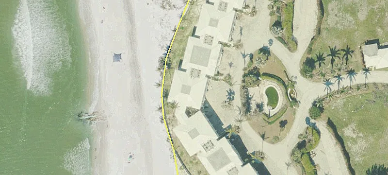 Beachfront Residences on Naples Miracle Mile