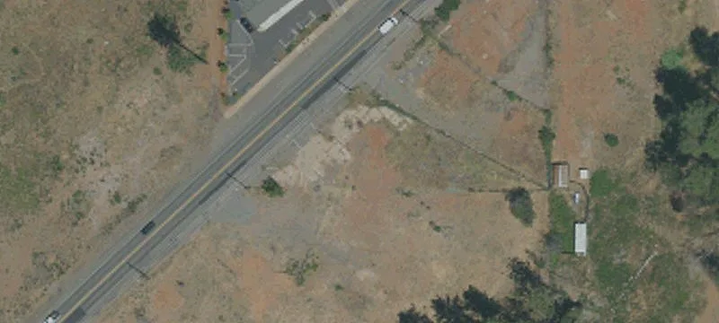 Commercial Lot on Skyway