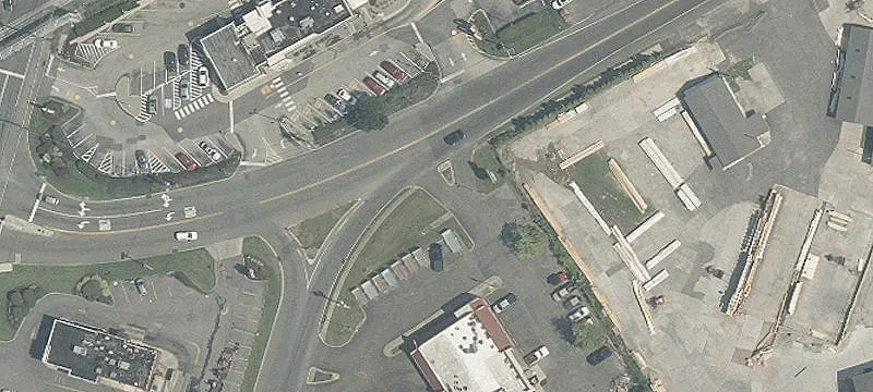 Detached One-Story Building For Sale