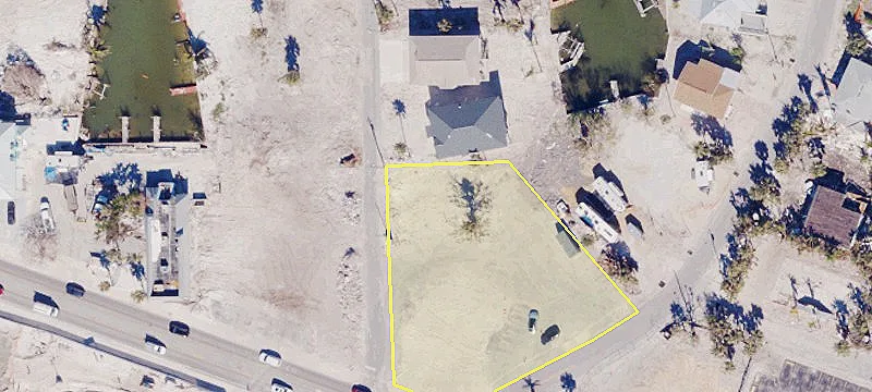 Prime Commercial Parcel in Downtown