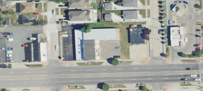 Warren Ave Warehouse Building