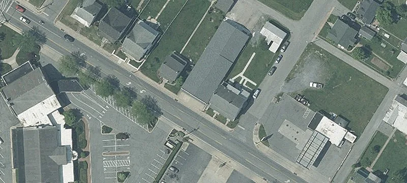 Versatile Commercial Building with Warehouse