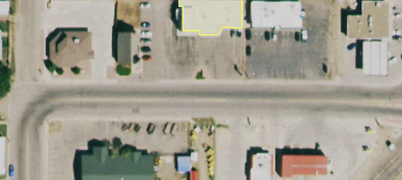 Commercial Building with Established Tenant