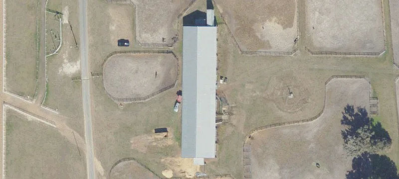 Ocala Equestrian Farm with Stalls