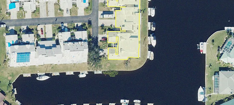 Spacious Waterfront Townhome in PGI