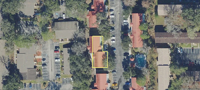 Spacious Condo Near UF