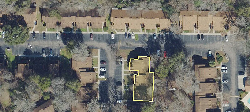 Immaculate Townhome in Rockwood Villas