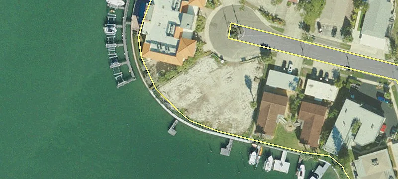 Waterfront Condominium in Clearwater