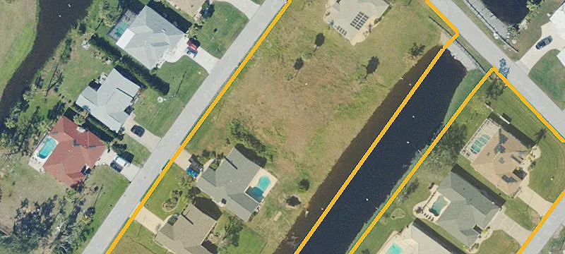 Waterfront Lot in Rotonda West