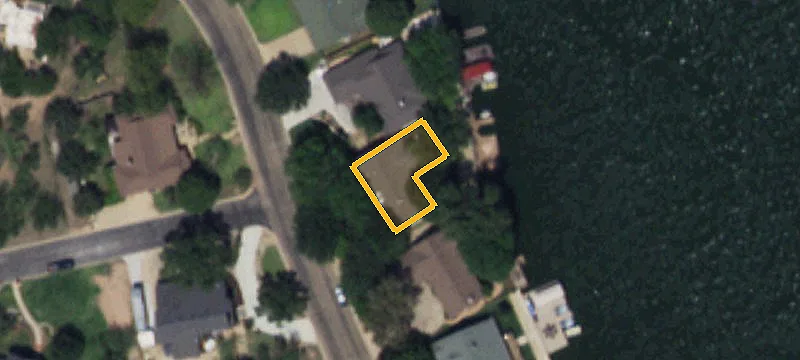 Residential Lot Near Waterfront