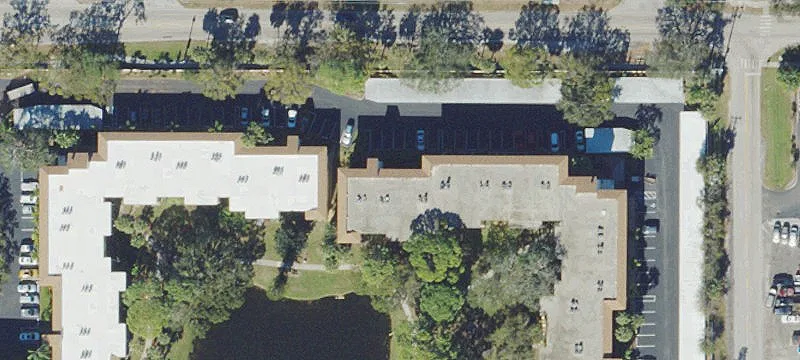 Renovated Lakeview Condo in Bradenton