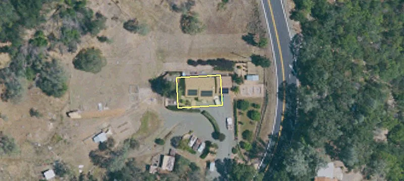 Land with Panoramic Mountain Views