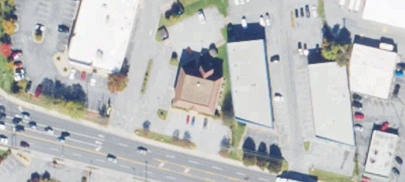 Office Building on 0.66 Acres