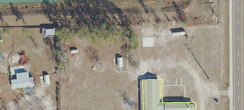 Land on Discovery Road