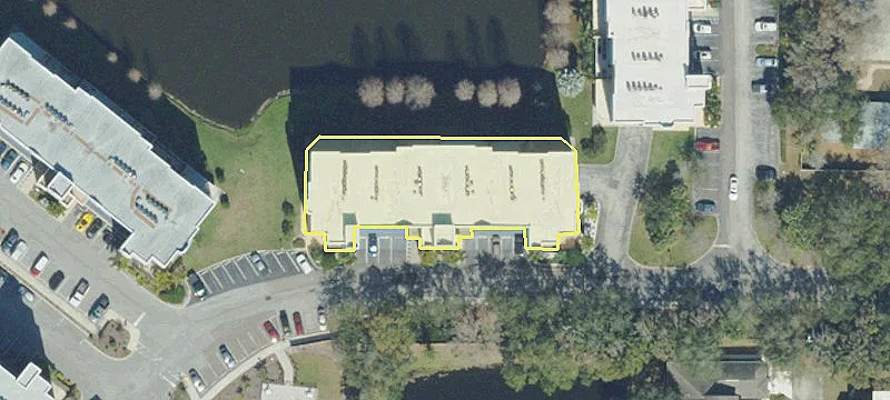 Lakefront Condo with Golf Views