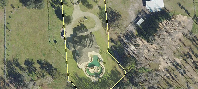 19.11 Acres with Horse Facilities