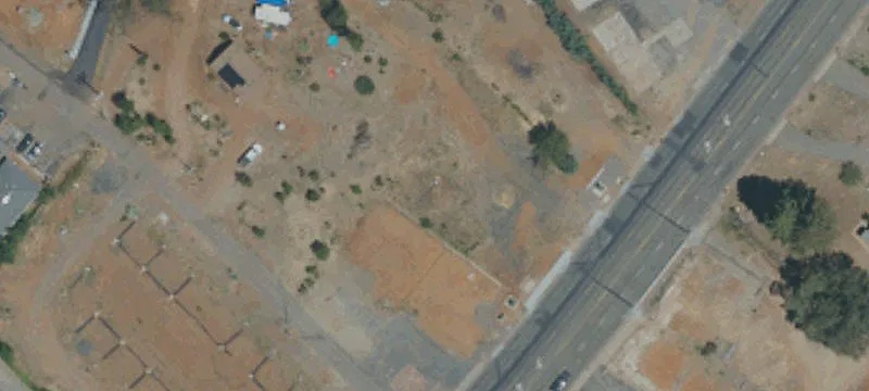 Commercial Lot on Skyway