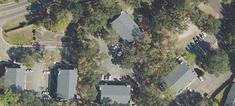 Updated Condo with Oak Trees