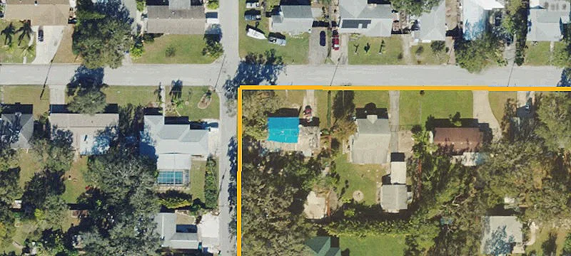 Residential Lot Near Manatee River