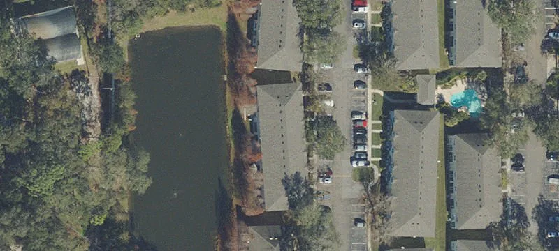 Spacious Townhome with Pond View