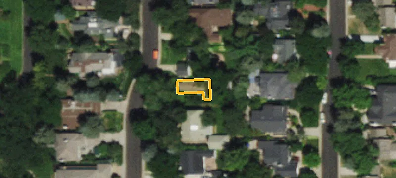 Hilltop Location Near Cranmer Park