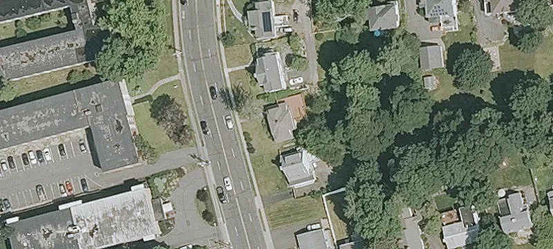 Versatile Commercial Property, High Visibility