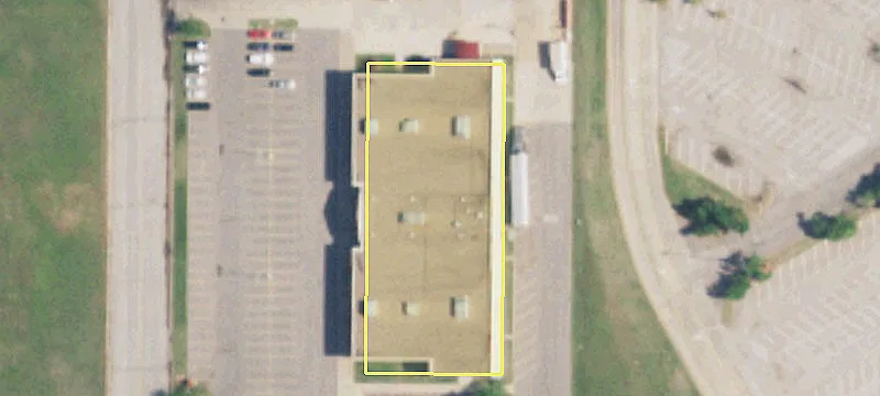 Versatile Retail Space Near Mall